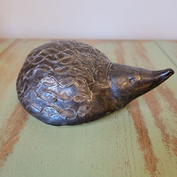 Vintage Handmade Studio Pottery Metallic Bronzed Glazed Hedgehog Mole Figurine - Picture 7 of 16